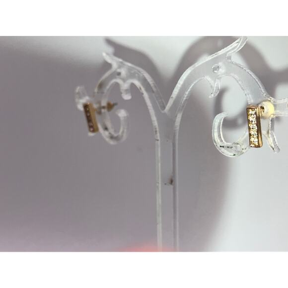 Rhinestone Bar Gold-Tone Stud 3/8" Earrings! - Picture 4 of 4